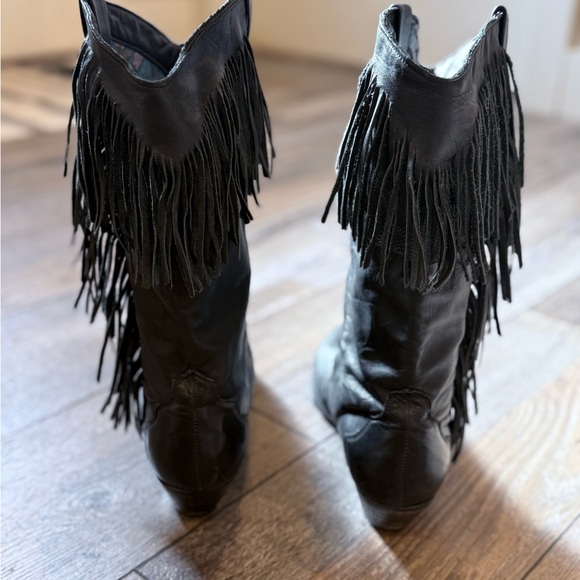 Vintage Black Fringe Leather Mid-Calf Women's Boots - Picture 8 of 13